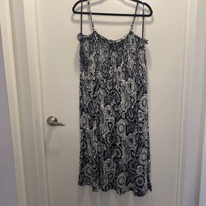 Loft Beach Black and White XXL Dress.